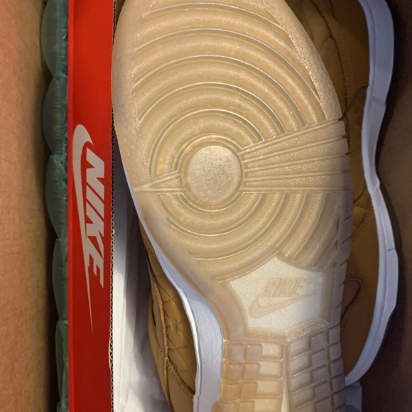 Nike Dunk Low Quilted Sneaker in wheat 7.5M/9W - Picture 5 of 10